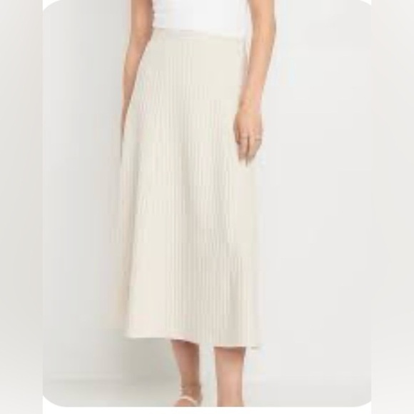 Old Navy Cream Maxi A-Line Skirt Size XXL Tall - Picture 1 of 5